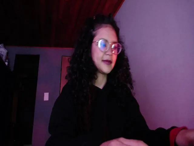 Live sex webcam photo for Hathorlove #287896467