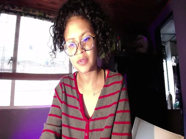 Live sex webcam photo for Hathorlove #287896487