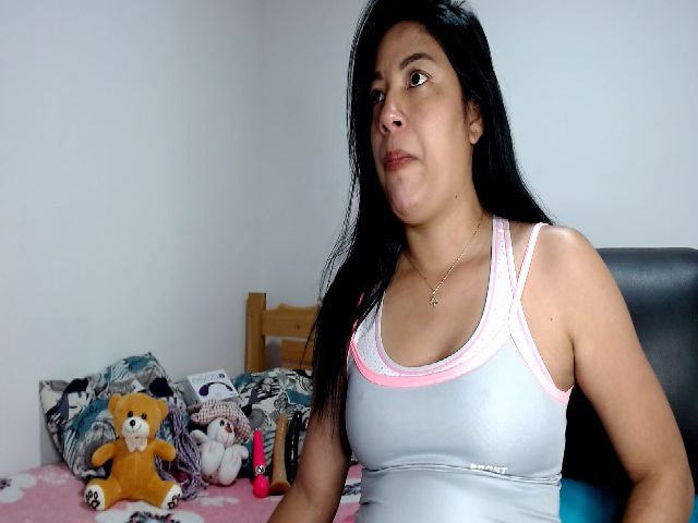 Live sex webcam photo for Hatria_Broom #271848507