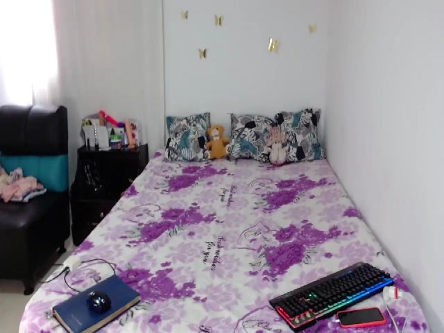 Live sex webcam photo for Hatria_Broom #273992540