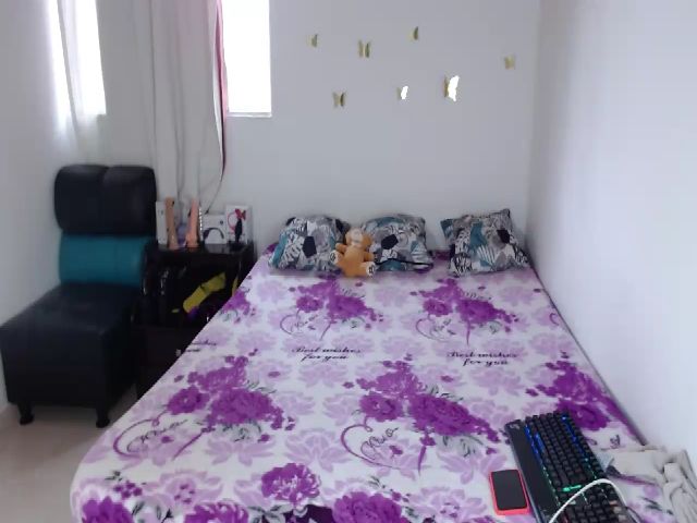 Live sex webcam photo for Hatria_Broom #274149818