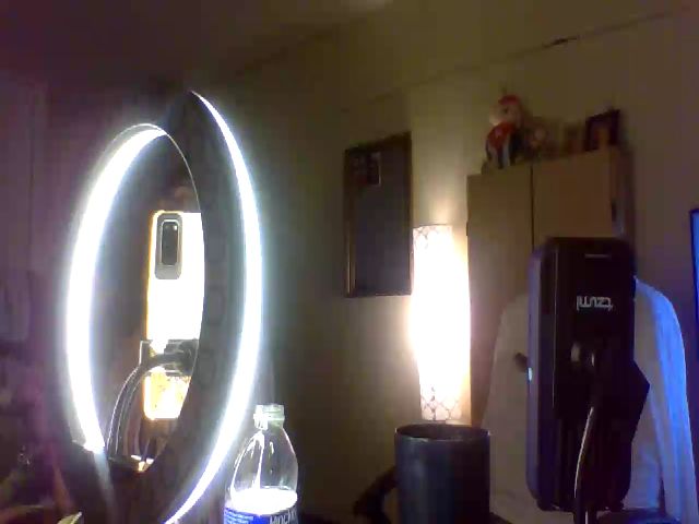 Live sex webcam photo for Havanaohlala #272382153