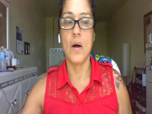 Live sex webcam photo for Havanaohlala #273850954