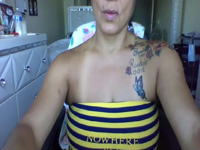 Live sex webcam photo for Havanaohlala #273887256