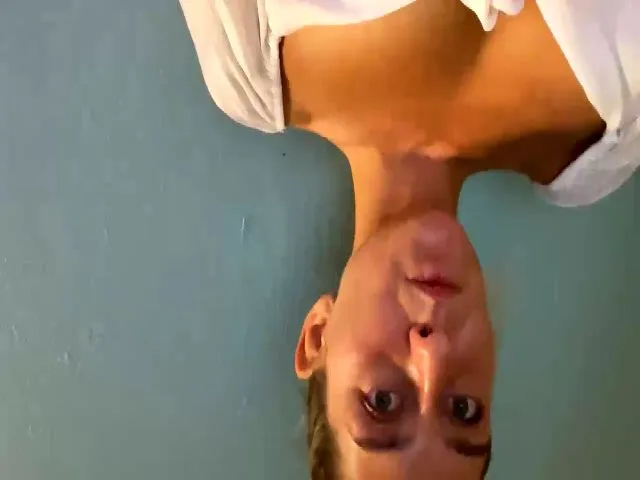 Live sex webcam photo for HawaiianPele #273299895