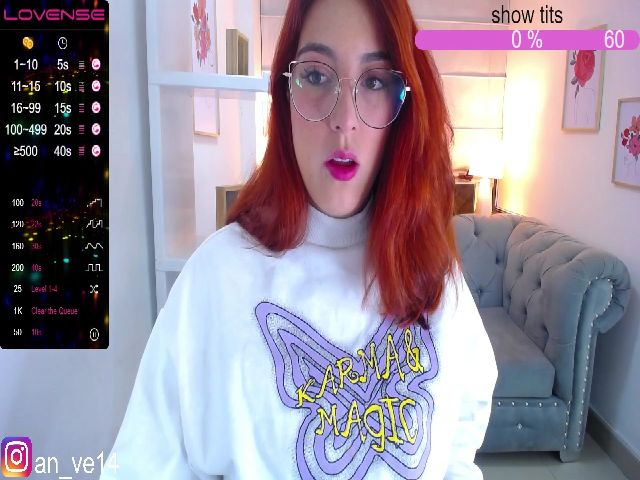 Live sex webcam photo for Hazzell_ #272239482