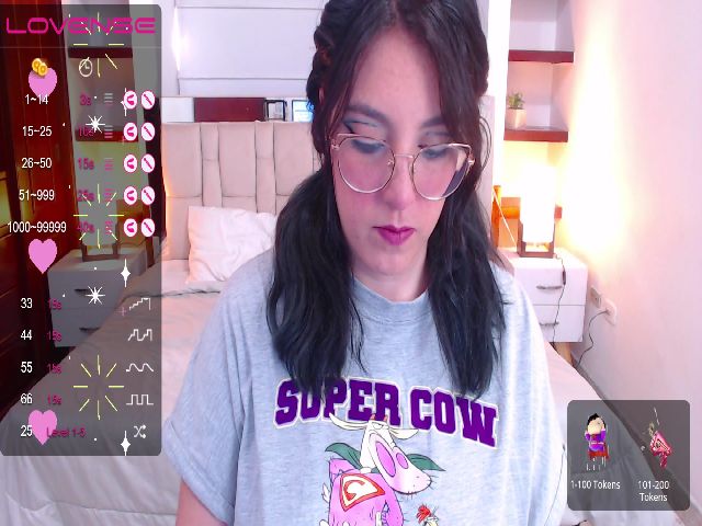 Live sex webcam photo for Hazzell_ #274067065