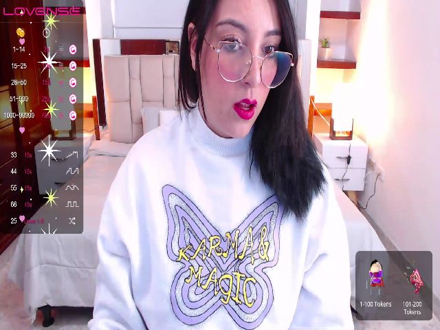 Live sex webcam photo for Hazzell_ #274238673