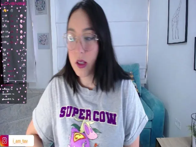 Live sex webcam photo for Hazzell_ #274788023