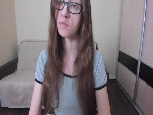 Live sex webcam photo for He_rouzz #272281546