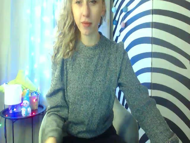 Live sex webcam photo for HeartGirl #271719136