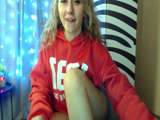 Live sex webcam photo for HeartGirl #271803067