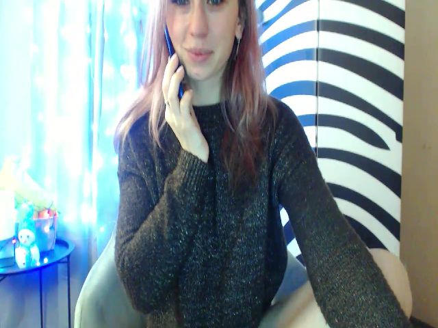 Live sex webcam photo for HeartGirl #271964661