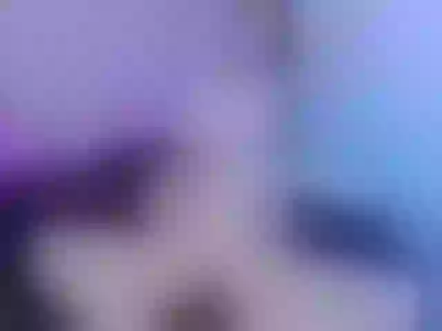Live sex webcam photo for Heeykitty #273143177