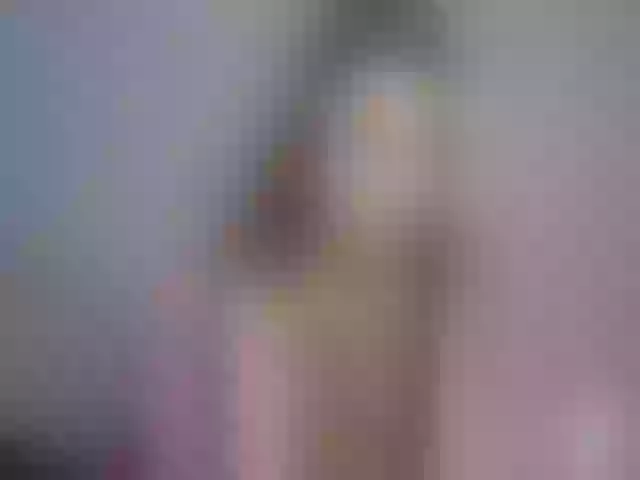 Live sex webcam photo for Heeykitty #273369572
