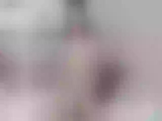 Live sex webcam photo for Heeykitty #274290652