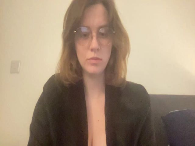 Live sex webcam photo for Heidi250xoxo #272867994