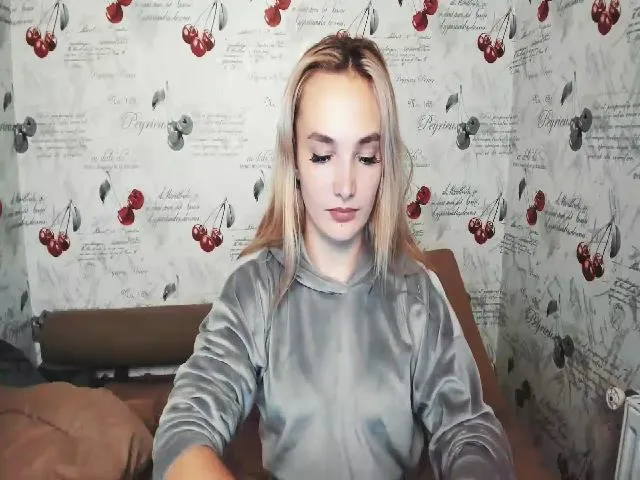 Live sex webcam photo for Heidi_Long #274942448
