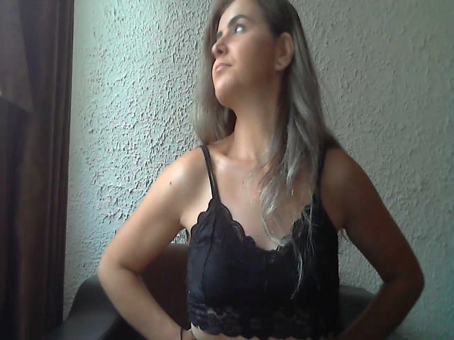 Live sex webcam photo for HelenSpice #274637673