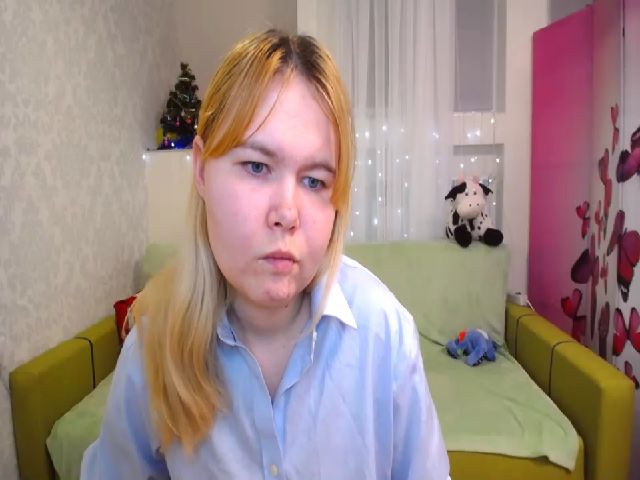 Live sex webcam photo for Helen_Swon #271725903