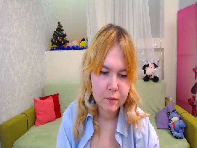 Live sex webcam photo for Helen_Swon #271753355