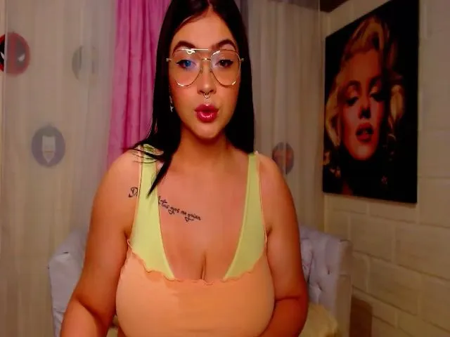 Live sex webcam photo for Helen_garret #272836743