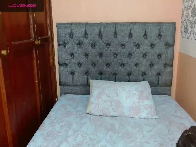 Live sex webcam photo for Helen_scot #271854170