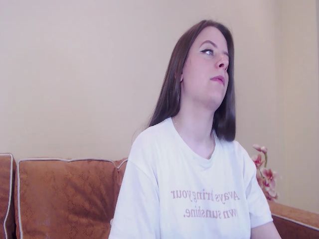 Live sex webcam photo for HelenaJey #273440971