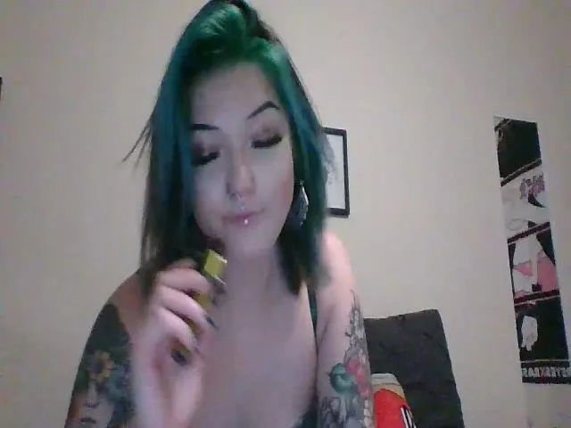 Live sex webcam photo for Hellsgates1 #272773407