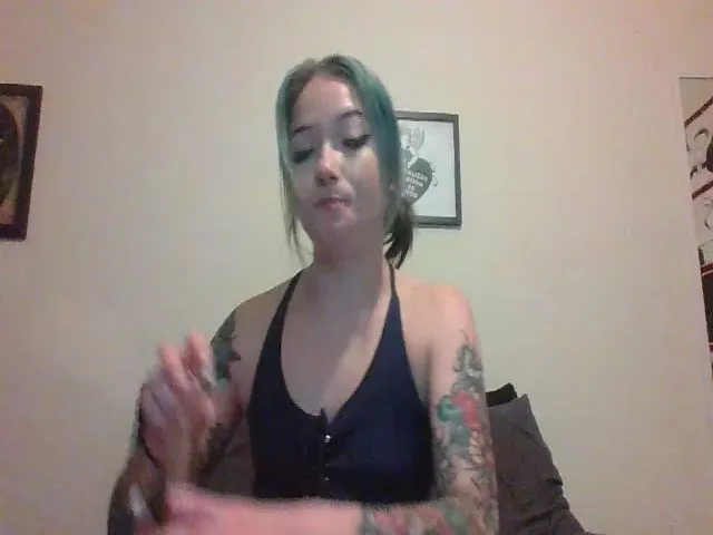 Live sex webcam photo for Hellsgates1 #273533988