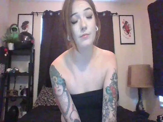 Live sex webcam photo for Hellsgates1 #274386074