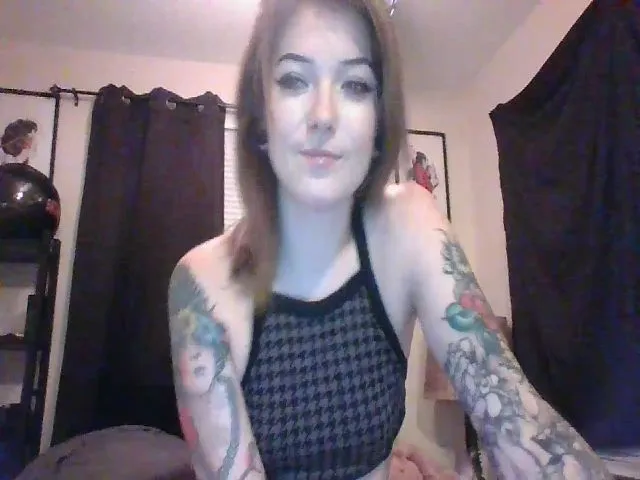 Live sex webcam photo for Hellsgates1 #274456544