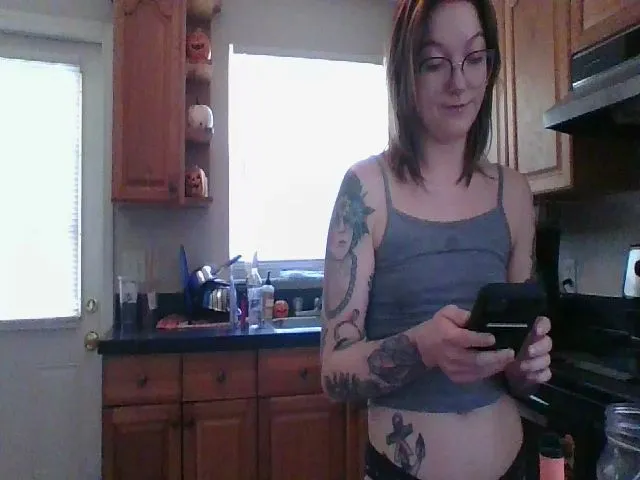 Live sex webcam photo for Hellsgates1 #274461685