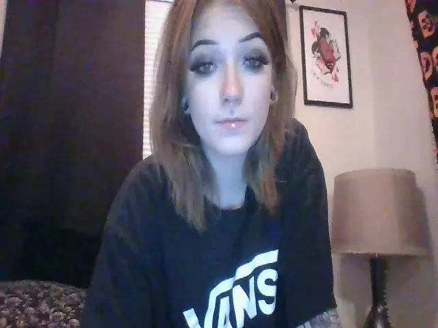 Live sex webcam photo for Hellsgates1 #274561408