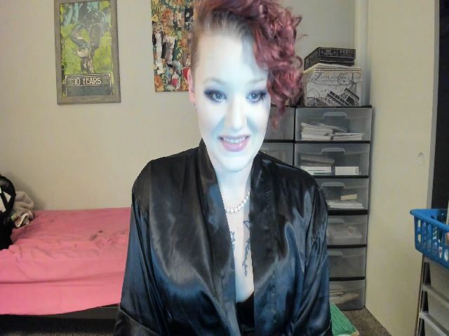 Live sex webcam photo for Hellsxbelle #272432187