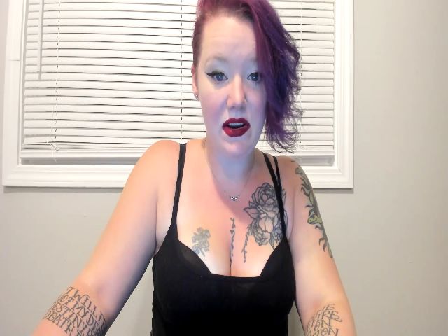 Live sex webcam photo for Hellsxbelle #273707318