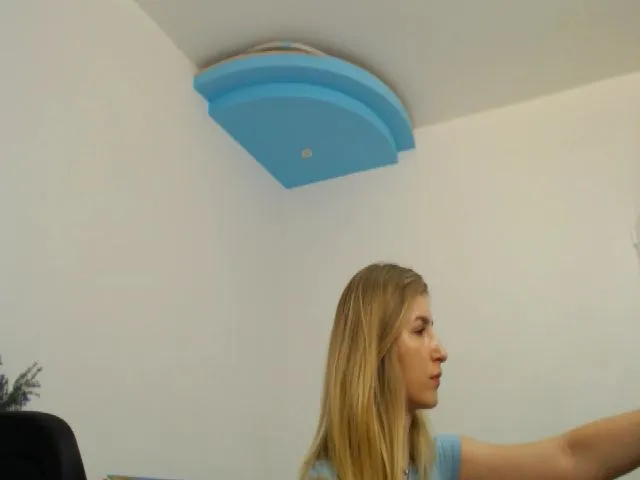 Live sex webcam photo for HentaiSolaris #272341212