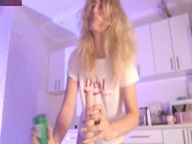 Live sex webcam photo for HentaiSolaris #273891870