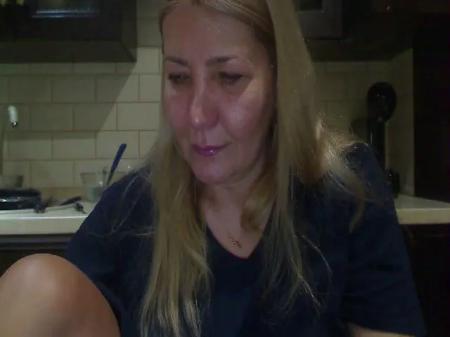 Live sex webcam photo for HeyHeyGrey #271689109
