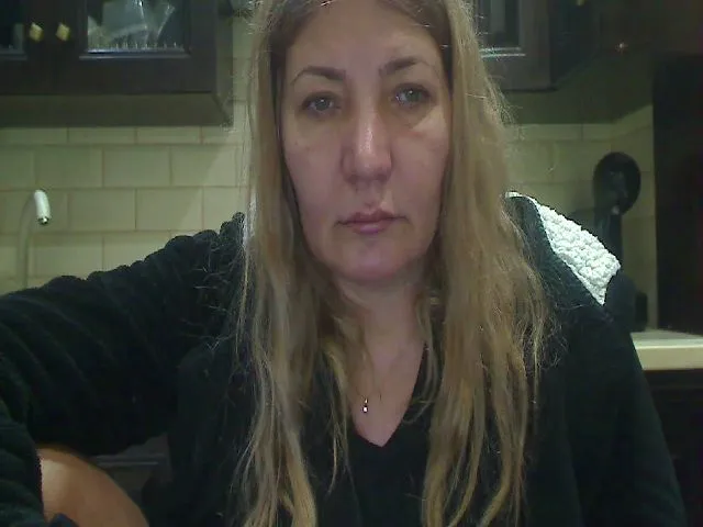 Live sex webcam photo for HeyHeyGrey #271809032