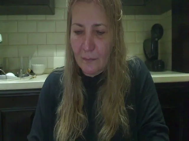 Live sex webcam photo for HeyHeyGrey #271903435