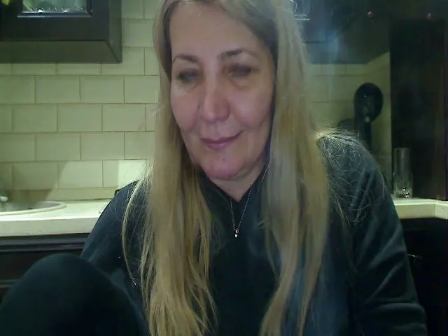 Live sex webcam photo for HeyHeyGrey #272029428