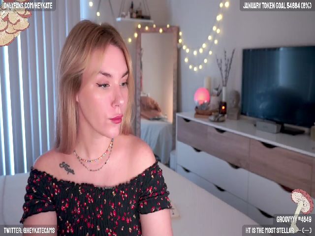 Live sex webcam photo for HeyKate #272014254