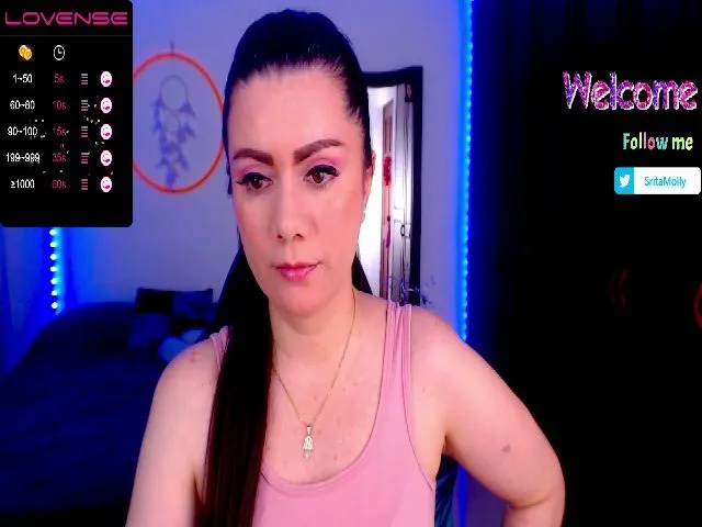 Live sex webcam photo for HeyMolly_ #274478145