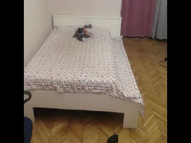 Live sex webcam photo for HiD0lly #272400296