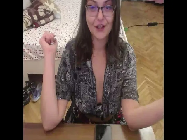 Live sex webcam photo for HiD0lly #273453506
