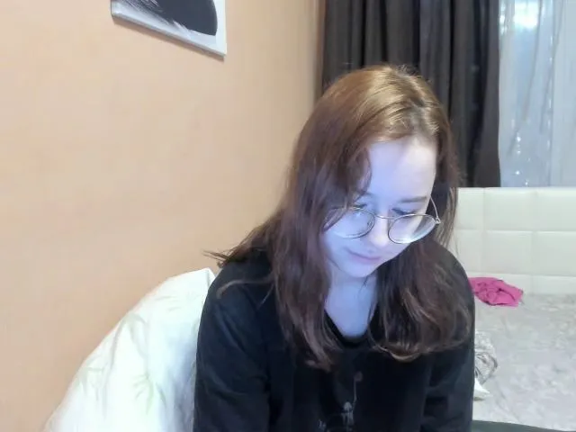Live sex webcam photo for Hi_yum #271792275