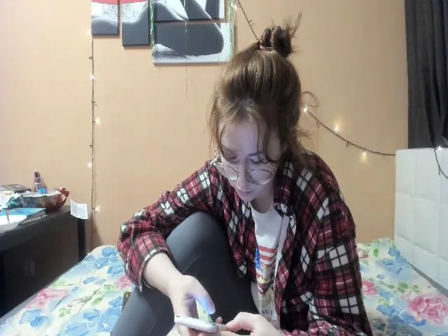 Live sex webcam photo for Hi_yum #271904054