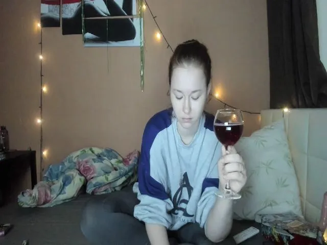 Live sex webcam photo for Hi_yum #271909519