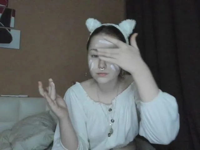 Live sex webcam photo for Hi_yum #272029555
